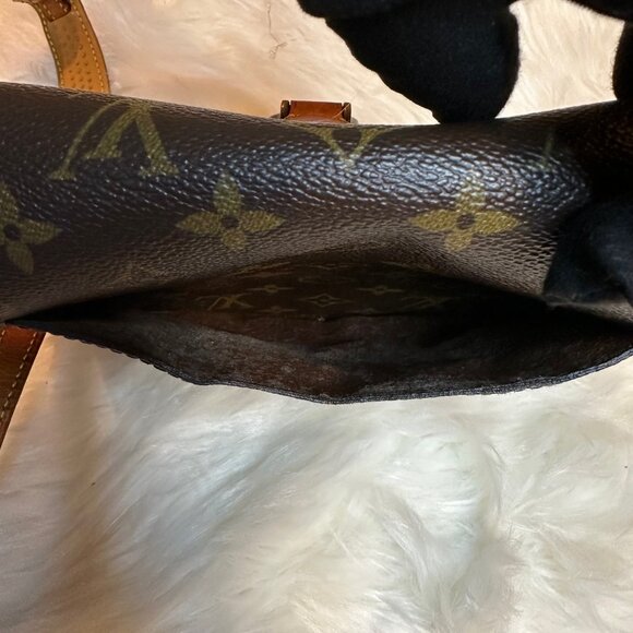 Authentic Louis Vuitton Monogram Saint Cloud PM Crossbody Shoulder Bag - Picture 14 of 15